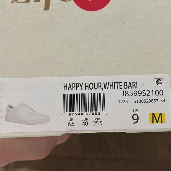 LifeStride Women's Happy Hour Machine Washable Lace Up Slip-in Sneakers. White. - Picture 13 of 14